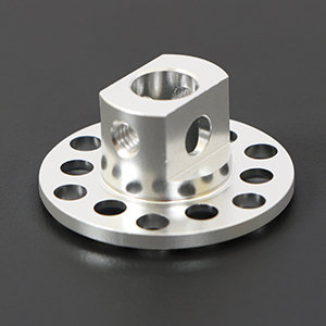 R802214 R8.0E Spur Adaptor